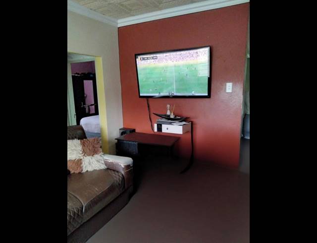 2 BEDROOM APARTMENT FOR SALE IN JABULANI